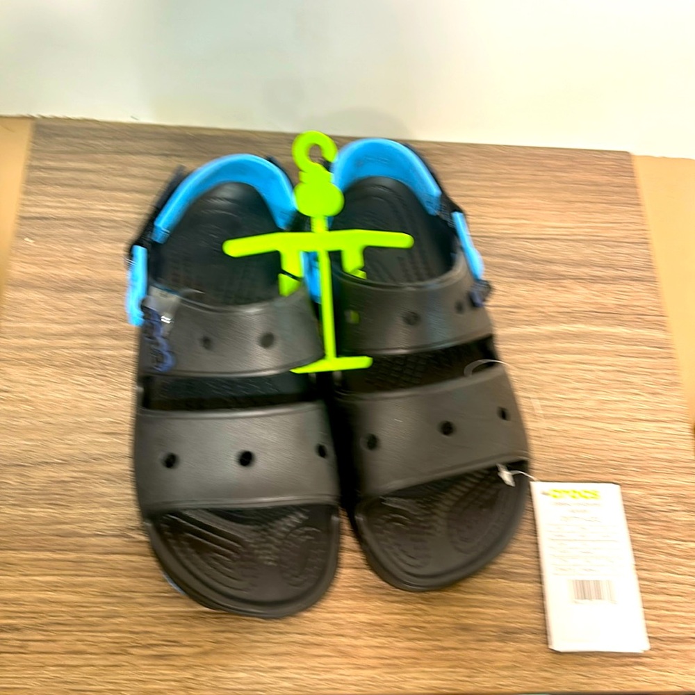 NWT CROCS ALL TERRAIN SANDALS BLUE TRIM WOMEN SIZE 7  men size 5